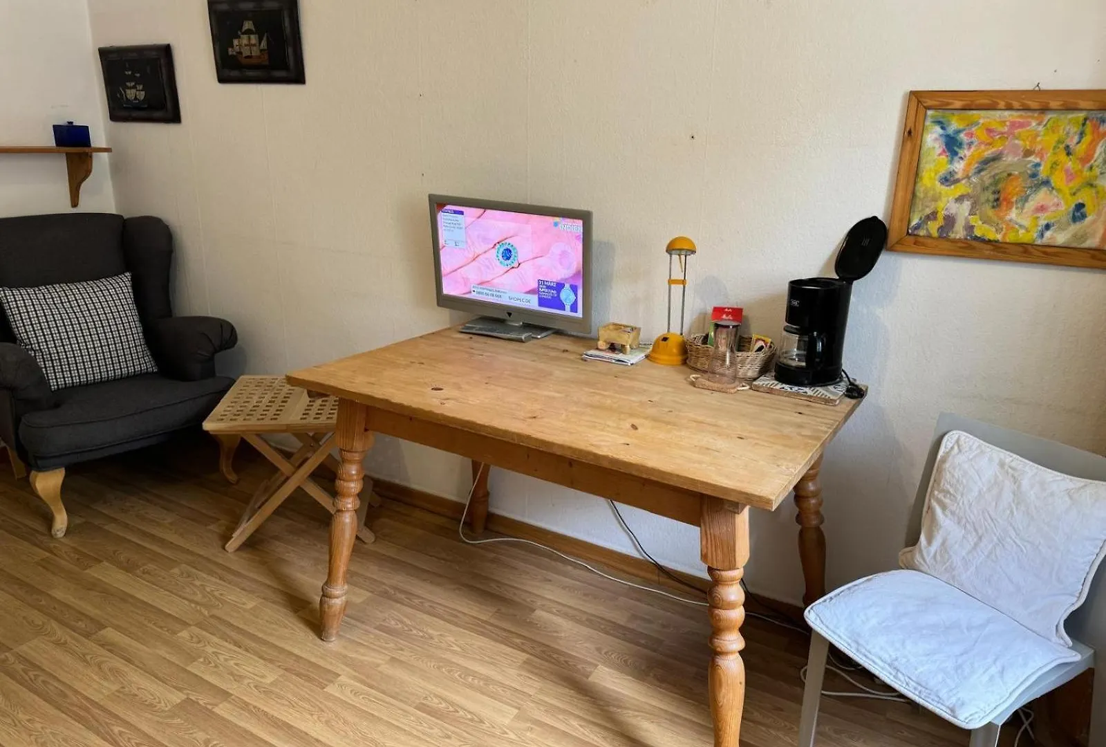 Homestay Gemuetliches Komfortables Zimmer Fuer 1 Person Im Zentrum Munich